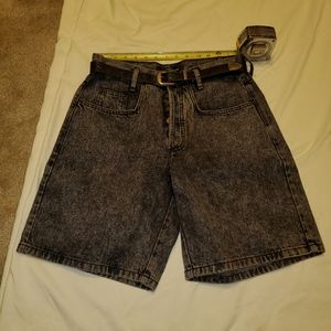 Guess Shorts w. Belt